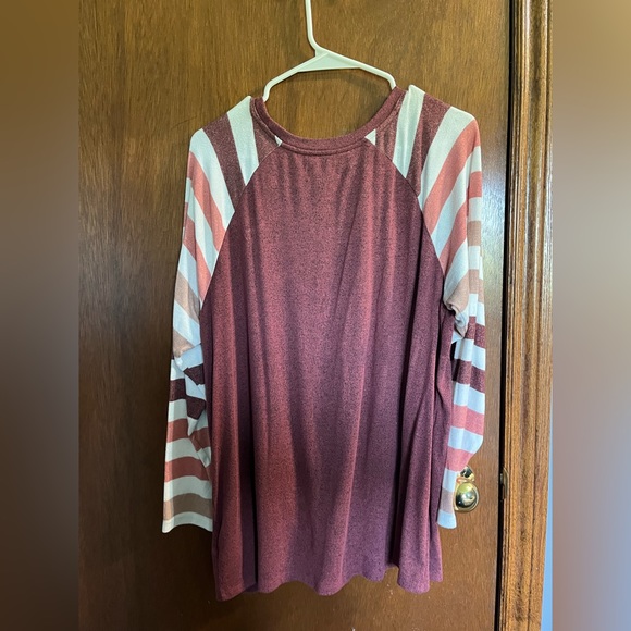 Maurices Pink Long Sleeve Shirt Size 1X - Picture 3 of 3